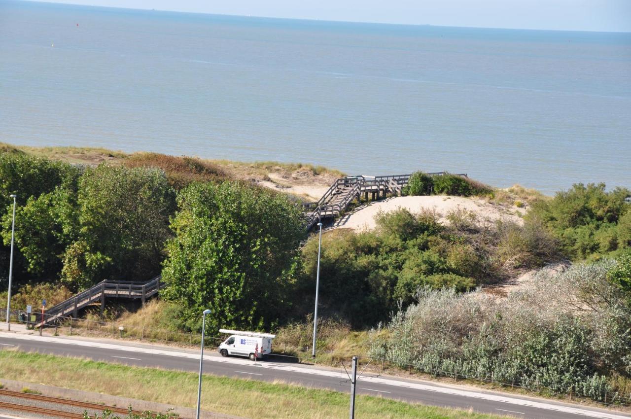 Sea The Sea - Feel The Sea - Touch The Sea Apartment Bredene Exterior foto